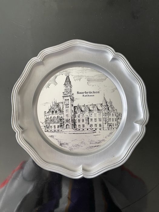 Декоративна настінна тарілка Saarbrücken Rathaus Німеччина вінтаж