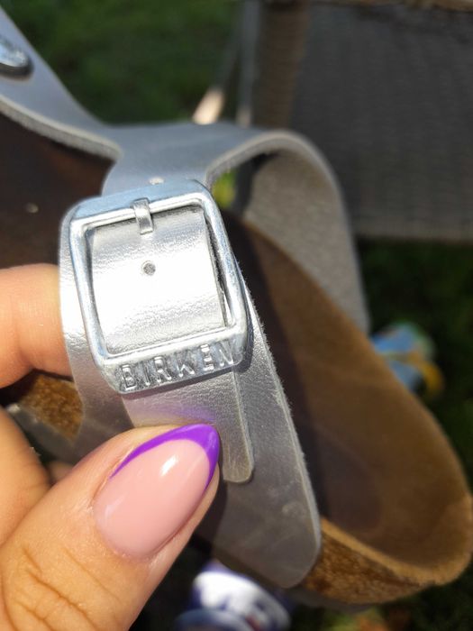 Birkenstock klapki srebrne 32 33 dziewczynka Japonki