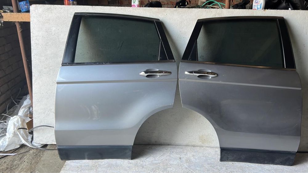 Хонда CRV  Двері в зборі