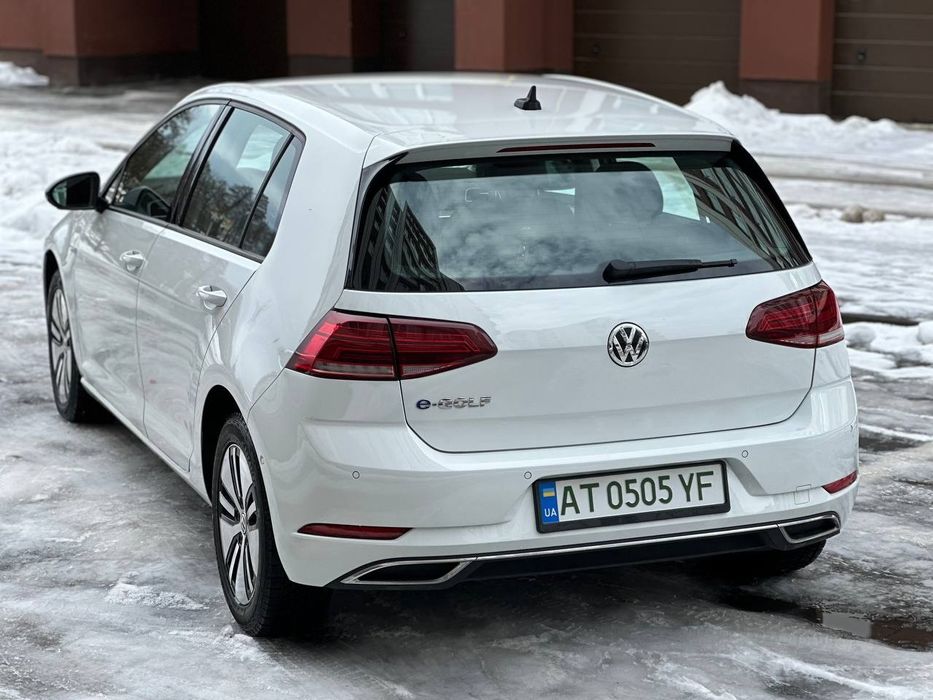 Продам електрокар  e-golf