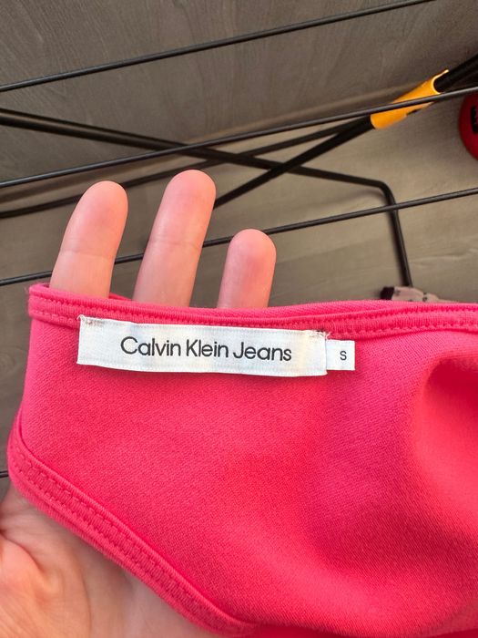 Продам топ Calvin Klein Jeans