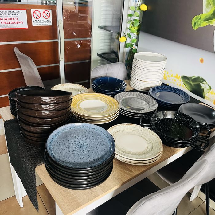 Porcelana talerze  ceramika  gastronomia
