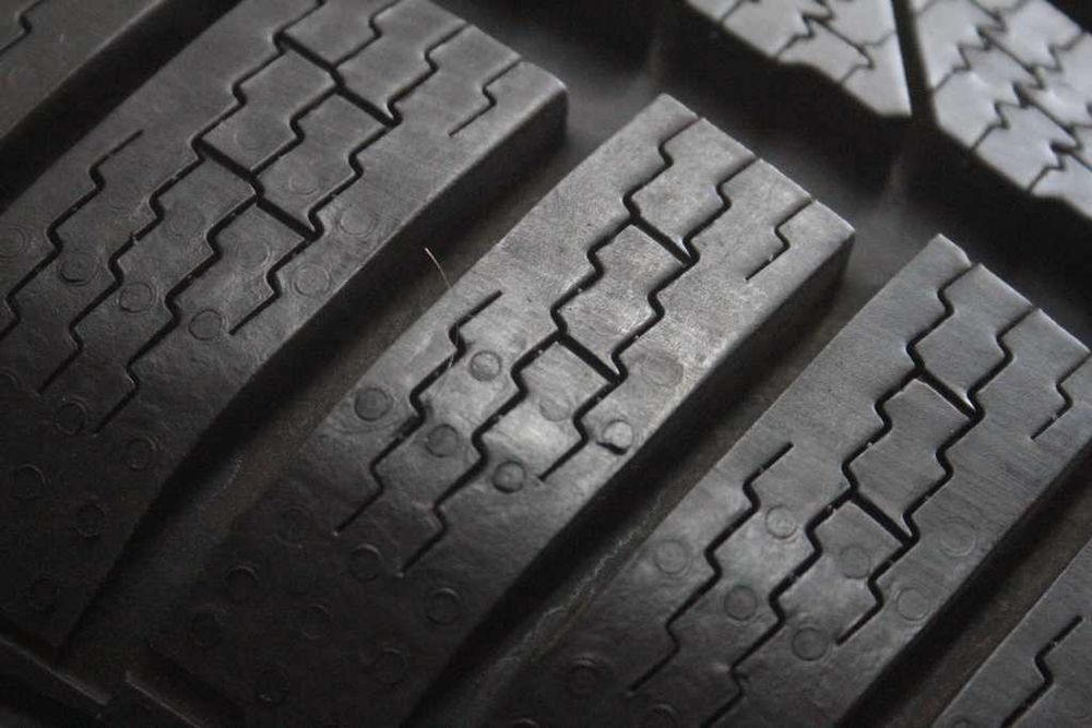 225/55/17 Continental ContiWinterContact TS830 P 225/55 R17 97H
