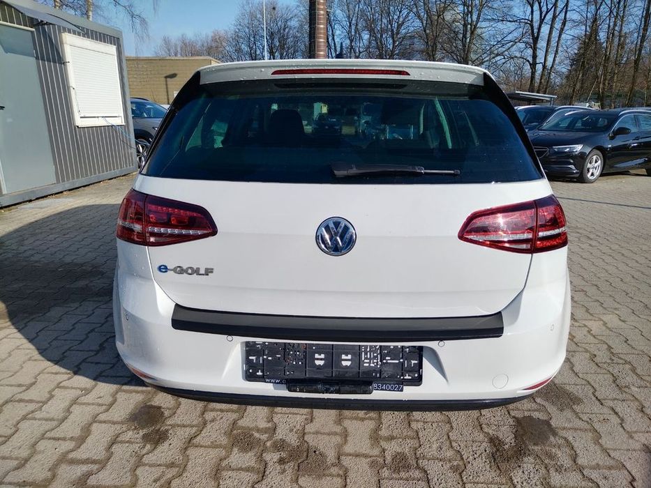 Бампер Volkswagen Golf 7 EV 2016- разборка гольф електро запчастини