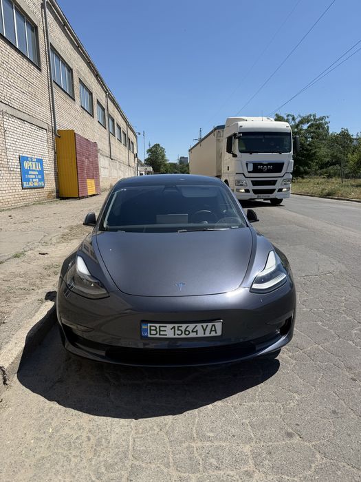 Сдам в аренду tesla model 3