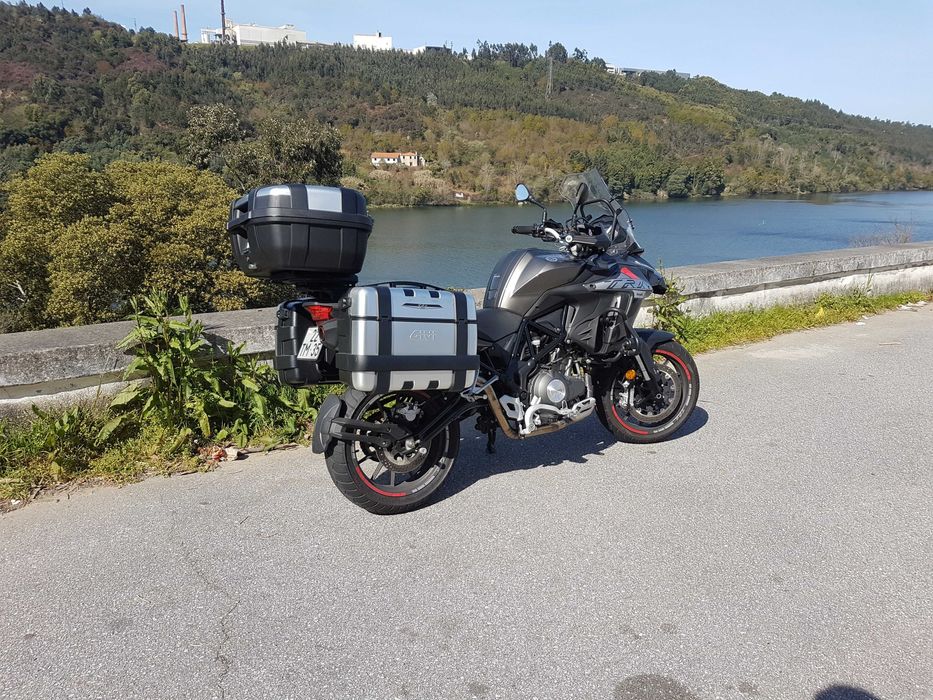 Mota Benelli TRK 502