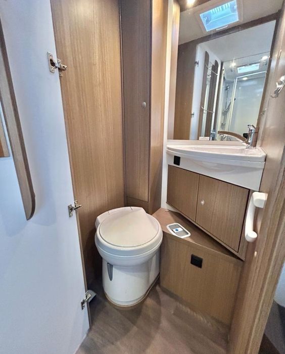 Autocaravana  carado t449