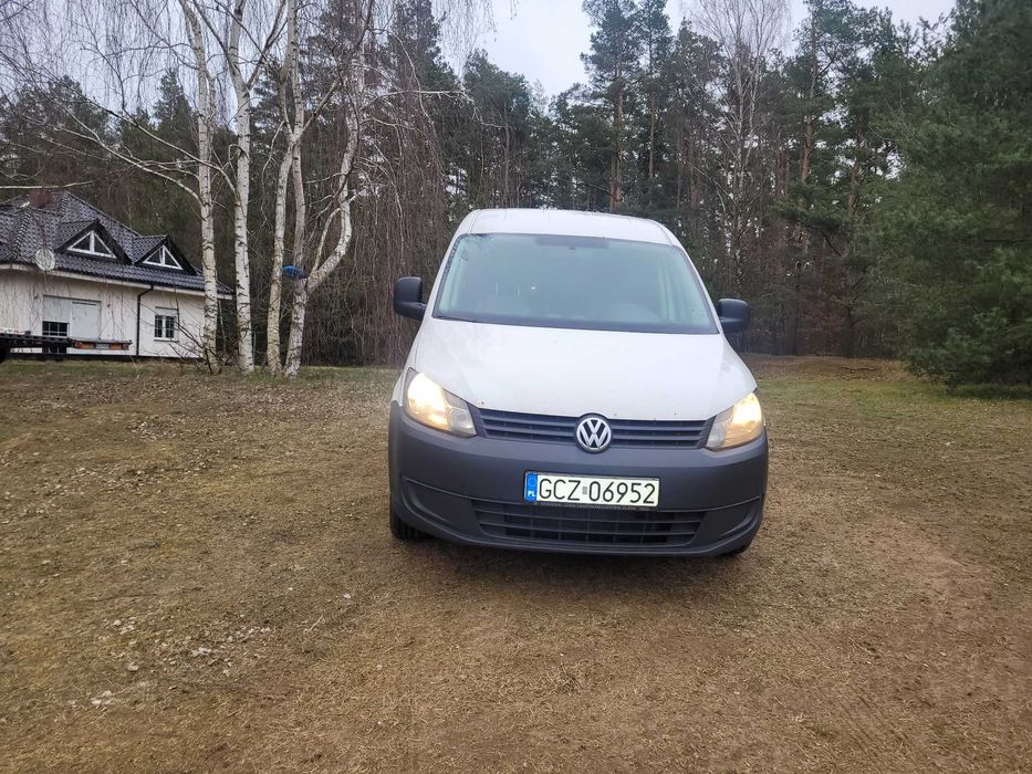 VW Caddy max sprowadzony 1,6 tdi.