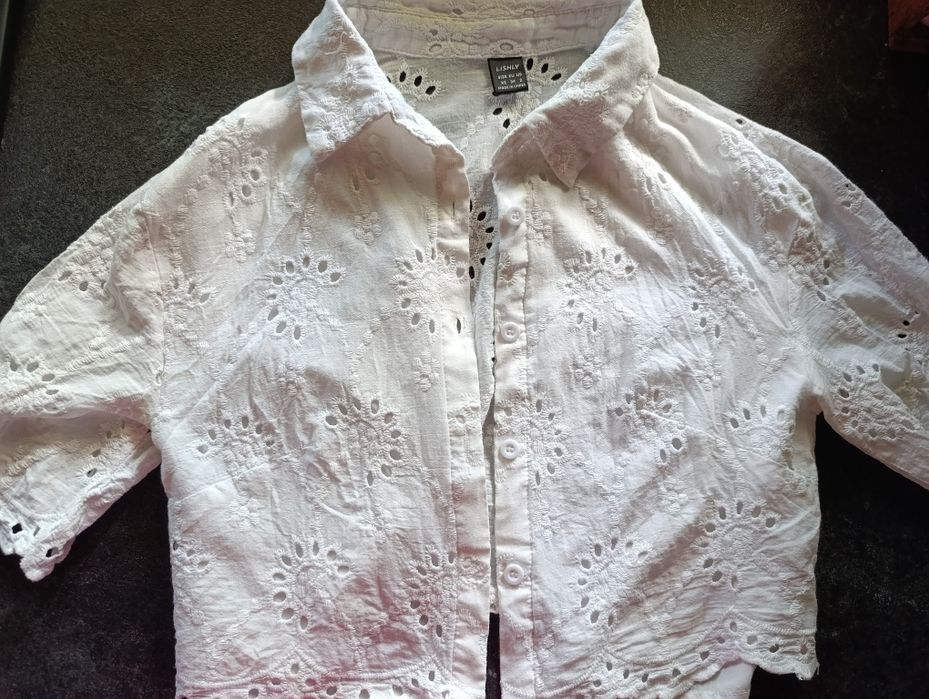 Продам топи,футболка,жилетка,лонг