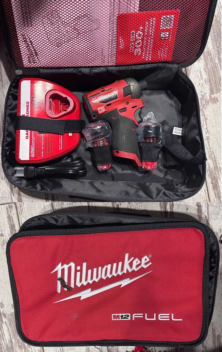 Гідравлічний імпакт MILWAUKEE M12 2551-22 (FQID-0) FUEL SURGE США