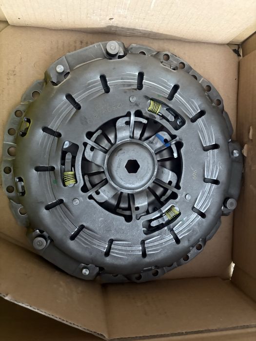 Docisk bmw e46. Nowy