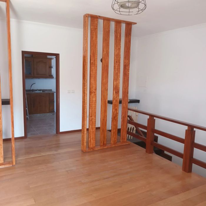 Arrendo andar moradia T2 em penhalonga