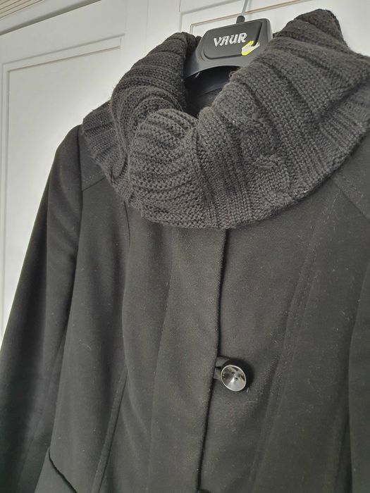 Пальто демісезонне