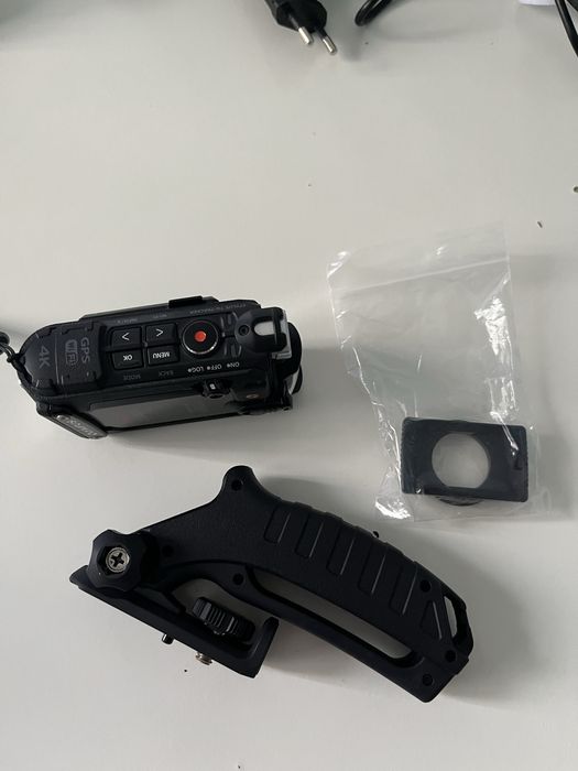 OLYMPUS Tough WATERPROOF