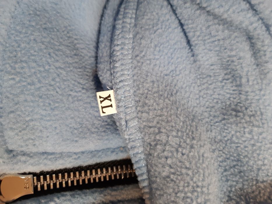 Polar niebieski zapinany pod szyją