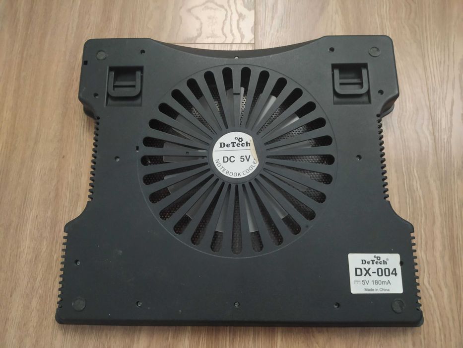 Охолоджувальна підставка DeTech DX-004