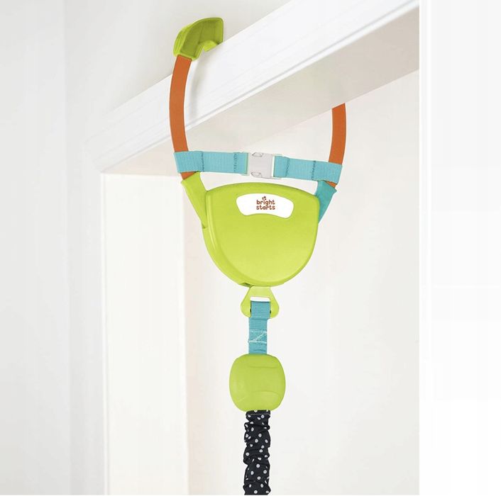 Huśtawka skoczek na futrynę drzwi