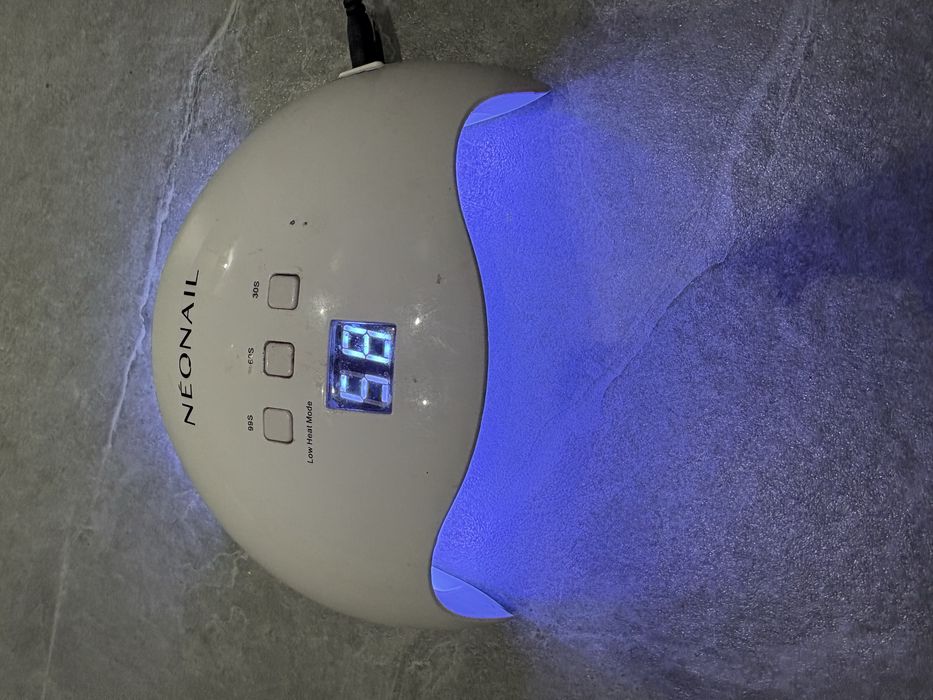 Lampa neonail do paznokci