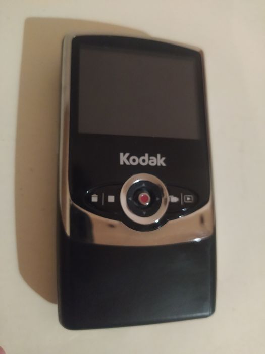 Камкордер Kodak Zi6