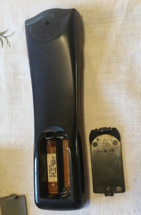 Pilot Philips model RC2582 i pilot NZS 2040