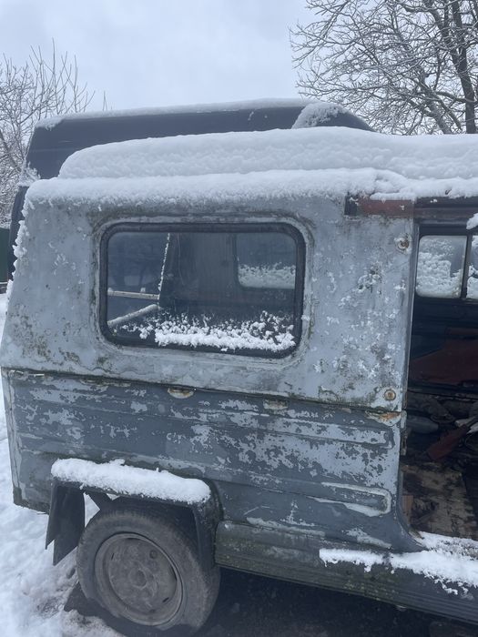 Продам будку до луаз пластикову