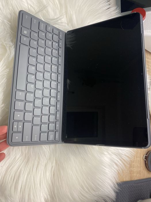 Tablet LENOVO 11" 8/128 GB LTE Wi-Fi  Klawiatura Rysik