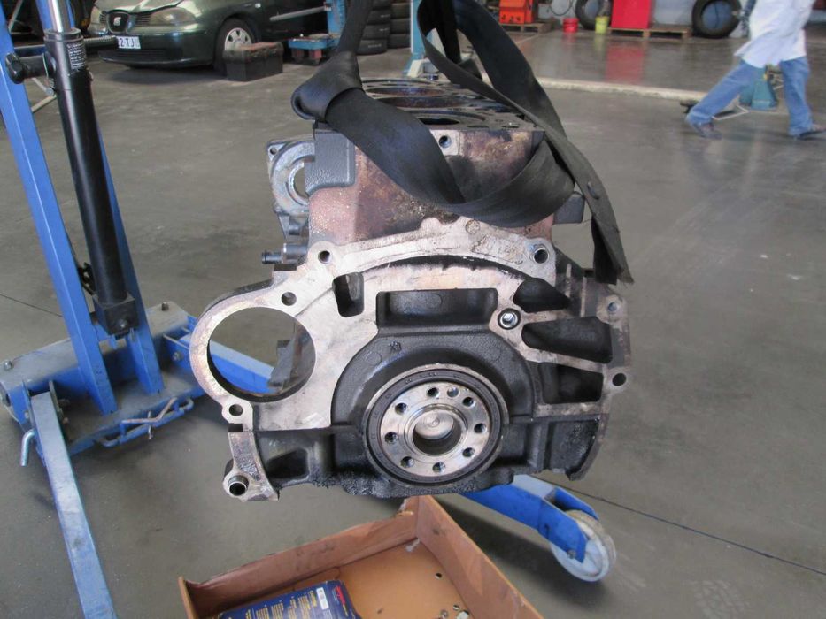 Kia Carens 2.0 CRDI  Motor REf. D4EA