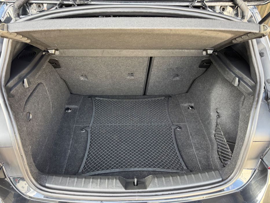 Vendo BMW 116d pack m de fábrica 2017