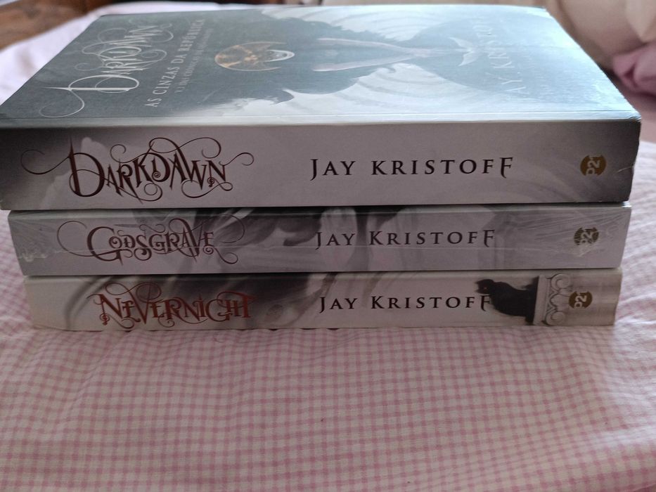 Trilogia Crônicas da Quasinoite - Jay Kristoff