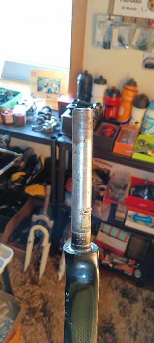 Forqueta carbono uma polegada