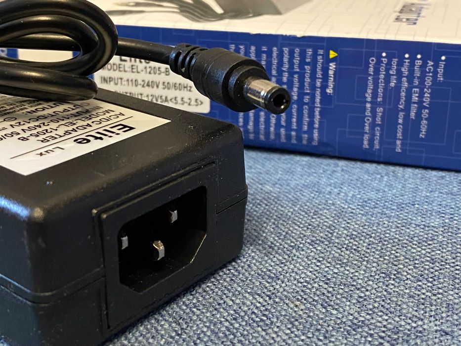 Зарядка для мониторов,Блок питания 12V 5A мощность 60 Вт 5.5*2.5 mm ...