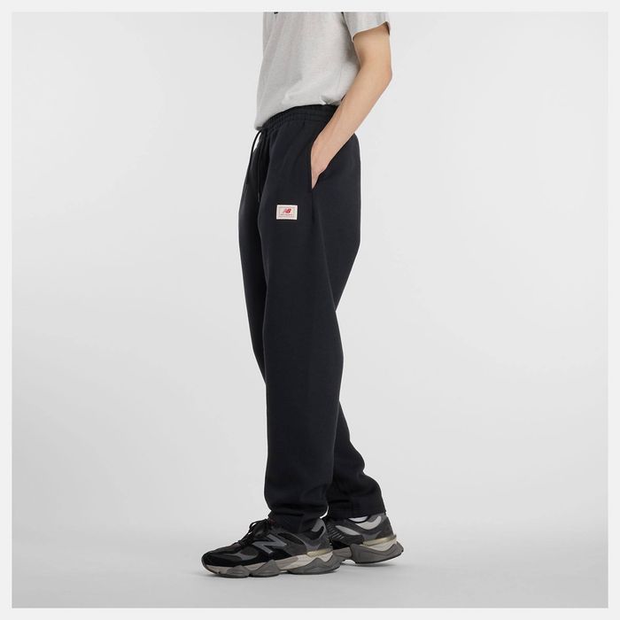 Костюм чоловічий New Balance Essential Woven Label