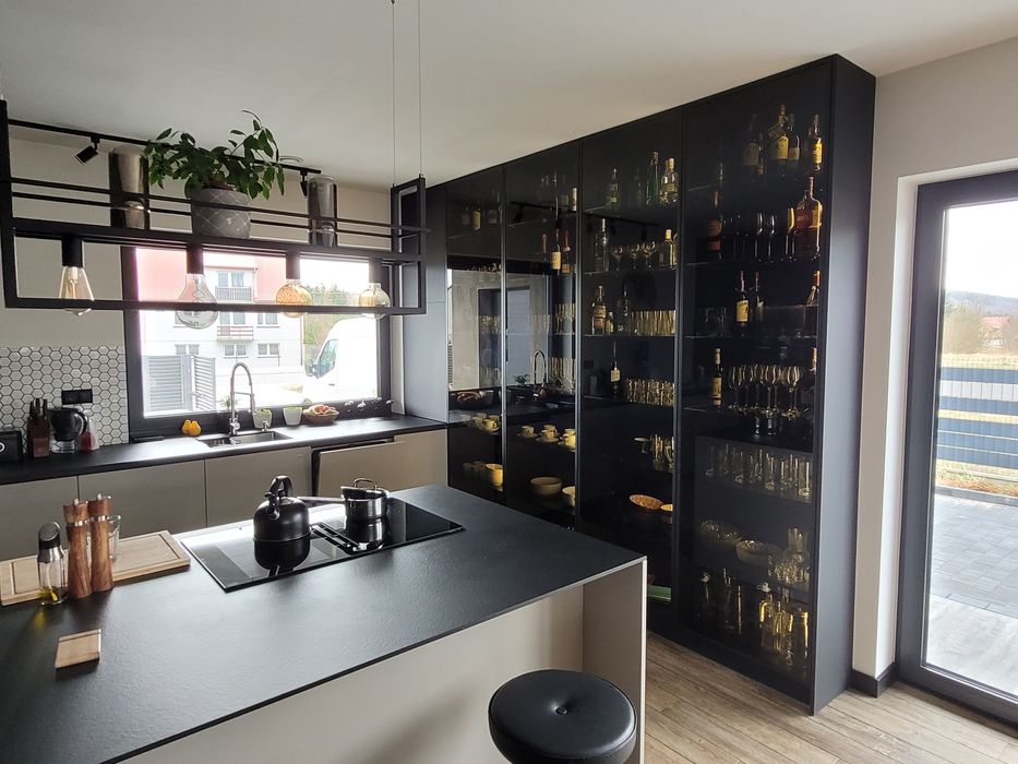 Meble kuchenne na wymiar,szkło do kuchni