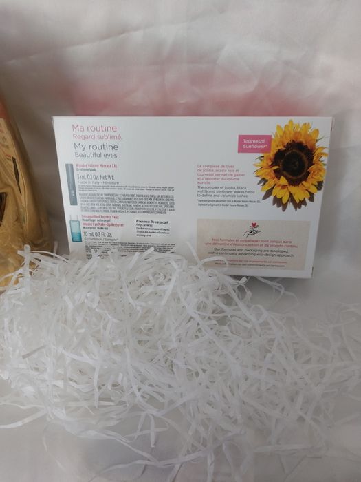 Набір Clarins туш для вій, засіб для зняття макіяжу, косметичка