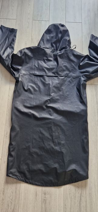 Helly Hansen L.    .