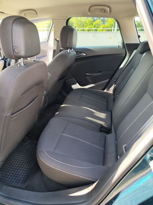 Opel Astra J 2.0 CDTI Sports tourer 2015 r