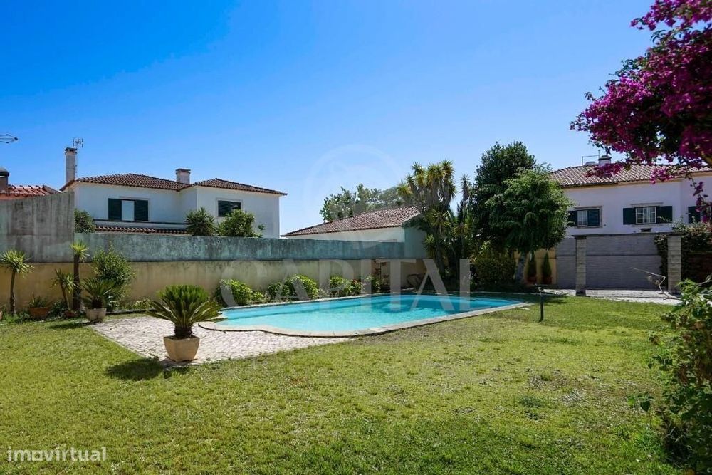Moradia T5 com piscina, anexo e amplos espaços exteriores | Samora Cor