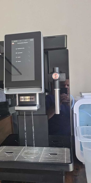 Ekspres do kawy Dr.Coffee MiniBar S + chłodziarka do mleka