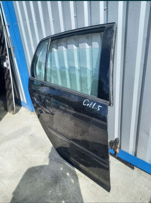 Дверка двері дверь задня права VW Golf 5 хетчбек