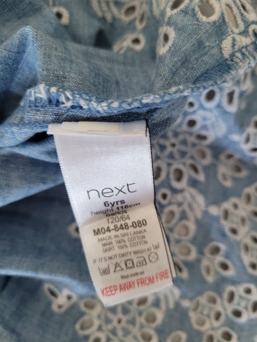 Sukienka r. 116 next