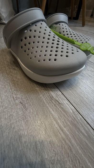Оригинальні crocs , крокси