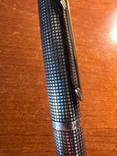 Caneta de tinta permanente Parker 75 Ciselé Prata Esterlina 925 com aparo Ouro 14k (Anos 70) – Vintage