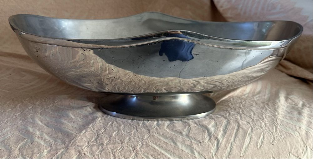 Terrina em estanho