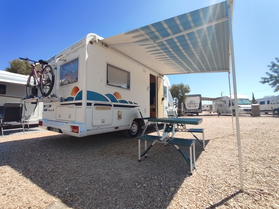 Autocaravana Pilote Pacific J8 2.8 JTD 127cv