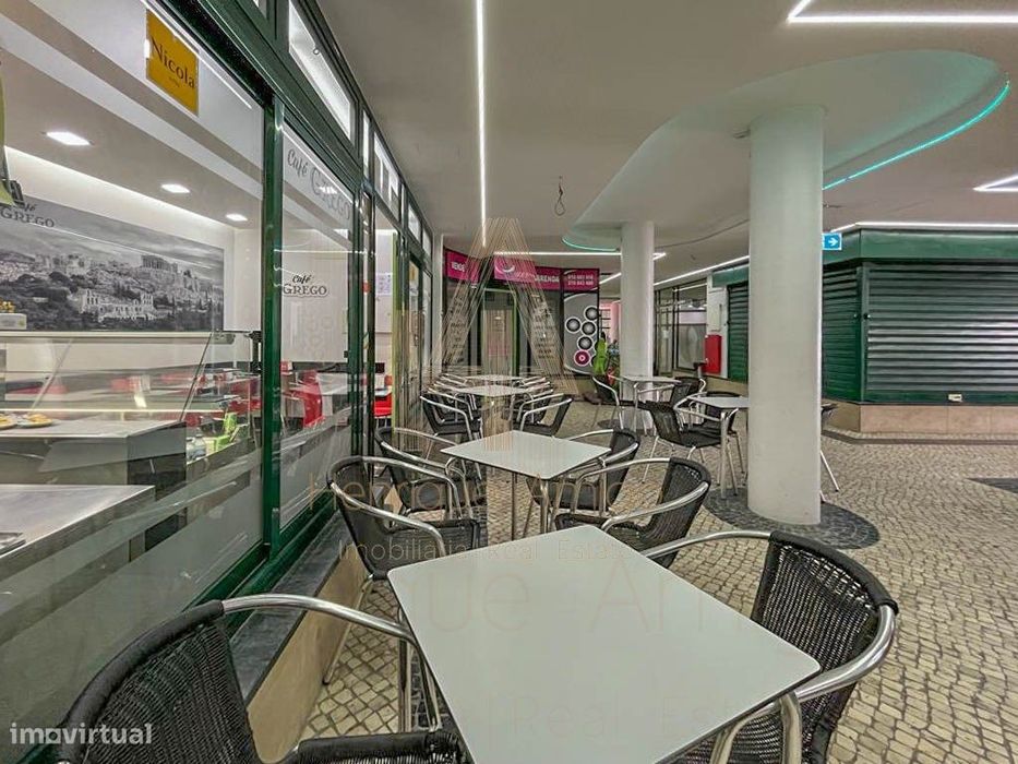 Espaço comercial no coração de Sesimbra