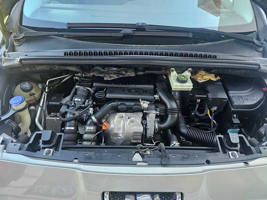 Peugeot 5008 1.6Hdi 7 Lugares 110Cv 04/2010