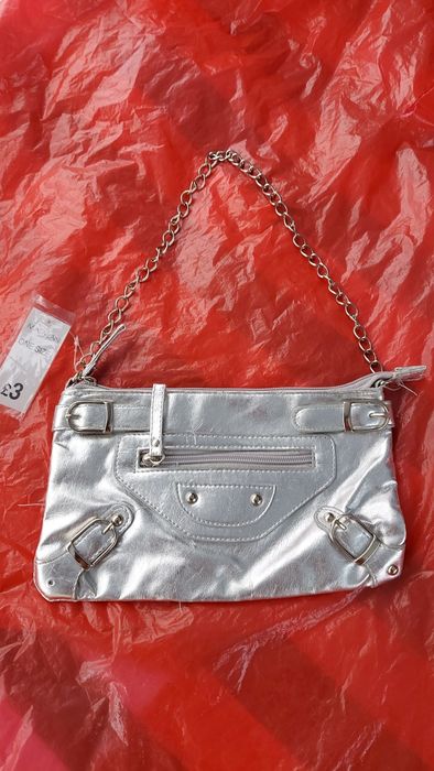 Torebka mała wizytowa srebrna NOWA