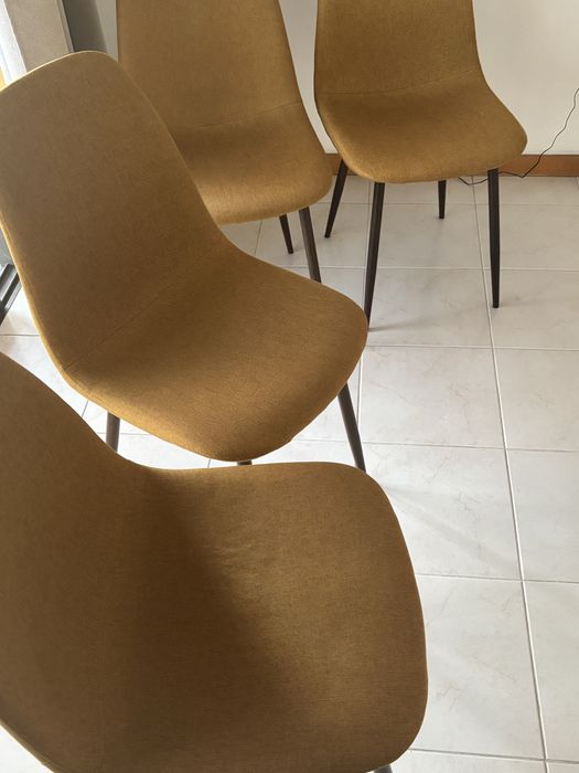 3 Cadeiras de sala