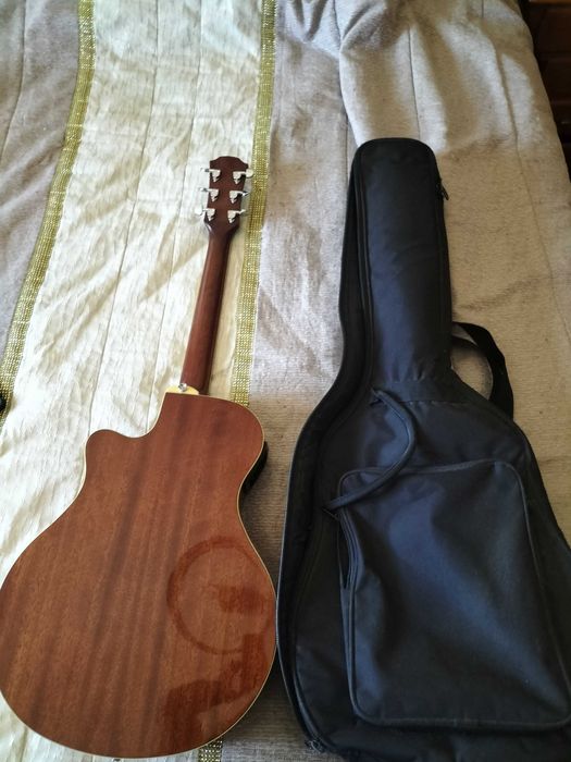 Guitarra Eletroacústica Yamaha APX500III + Saco