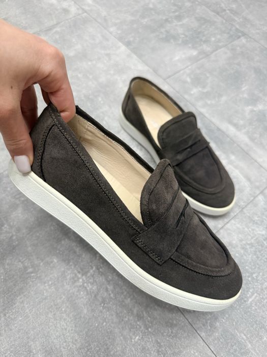 Замшеві лофери з натуральної шкіри